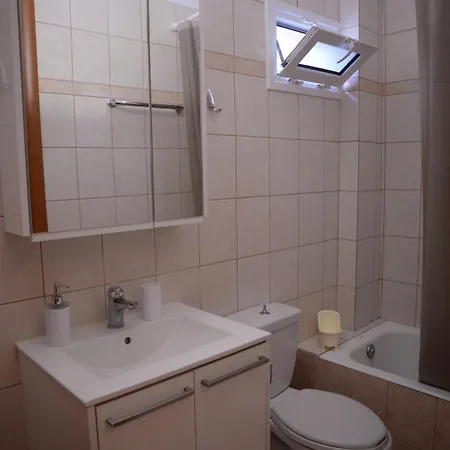 Blue Lagoon Loutráki